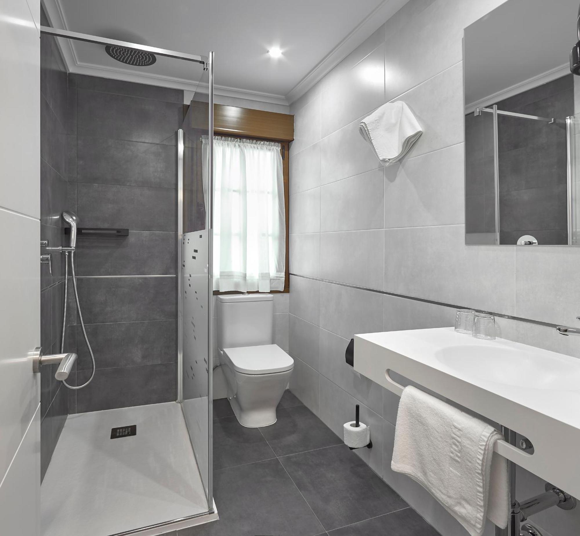 Hotel Rico Луарка Екстериор снимка