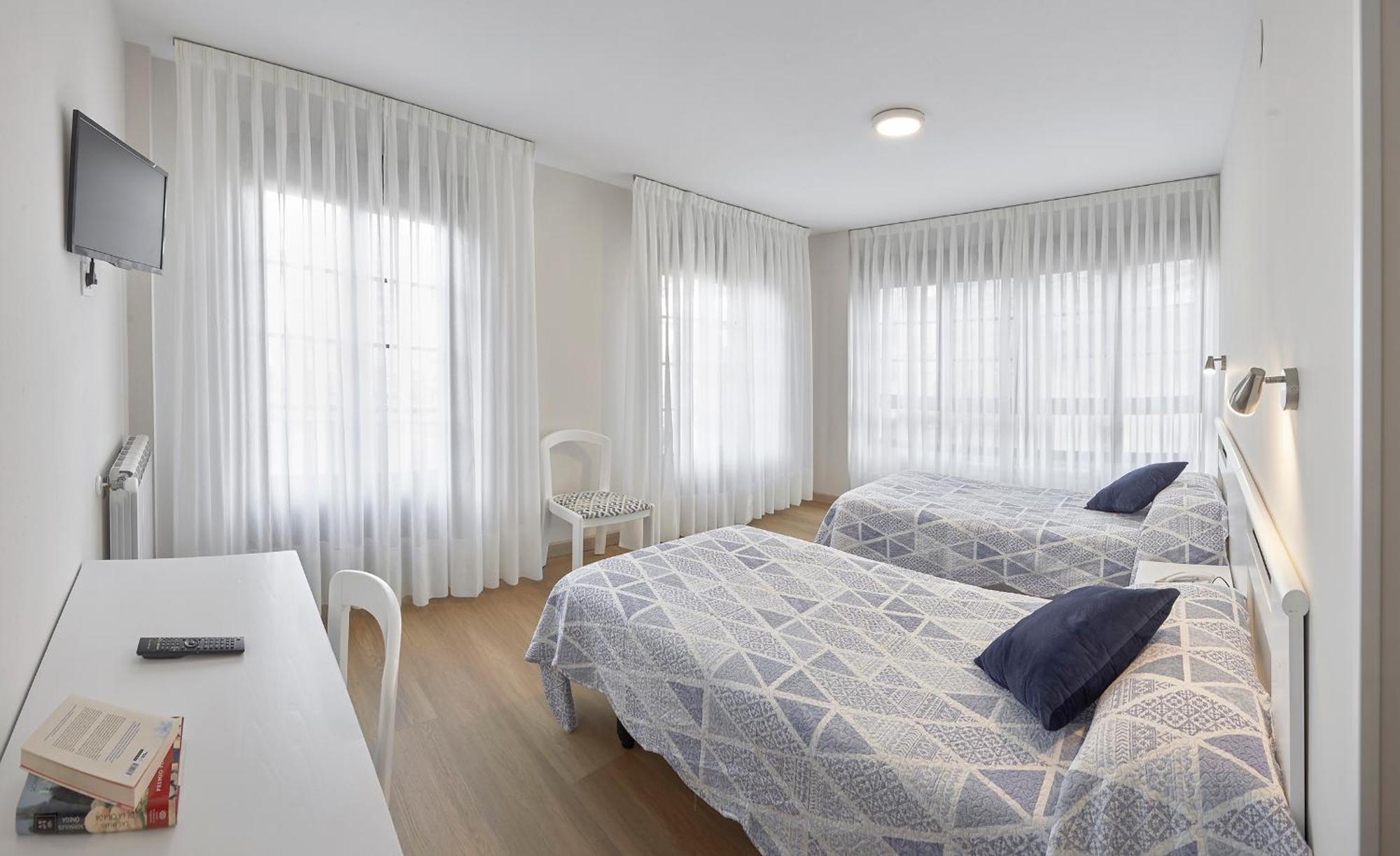 Hotel Rico Луарка Екстериор снимка