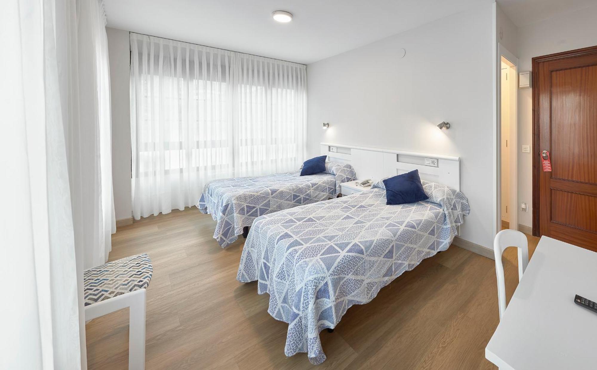 Hotel Rico Луарка Екстериор снимка
